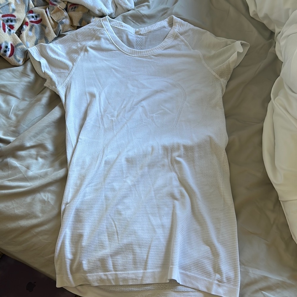 Lululemon swiftly tech t shirt